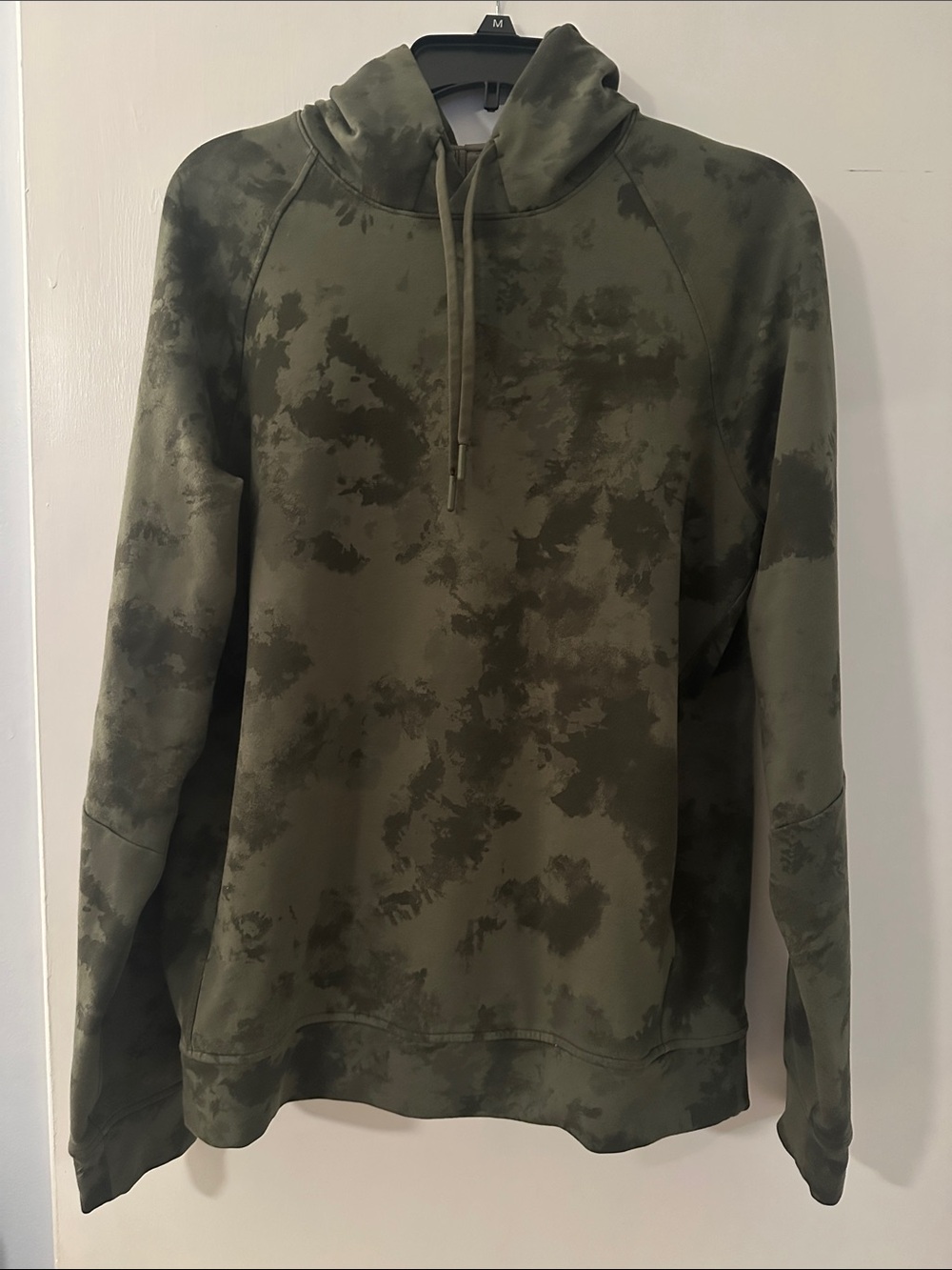 lululemon athletica Men's Olive Green Tie-Dye Pullover Hoodie Tag Off-